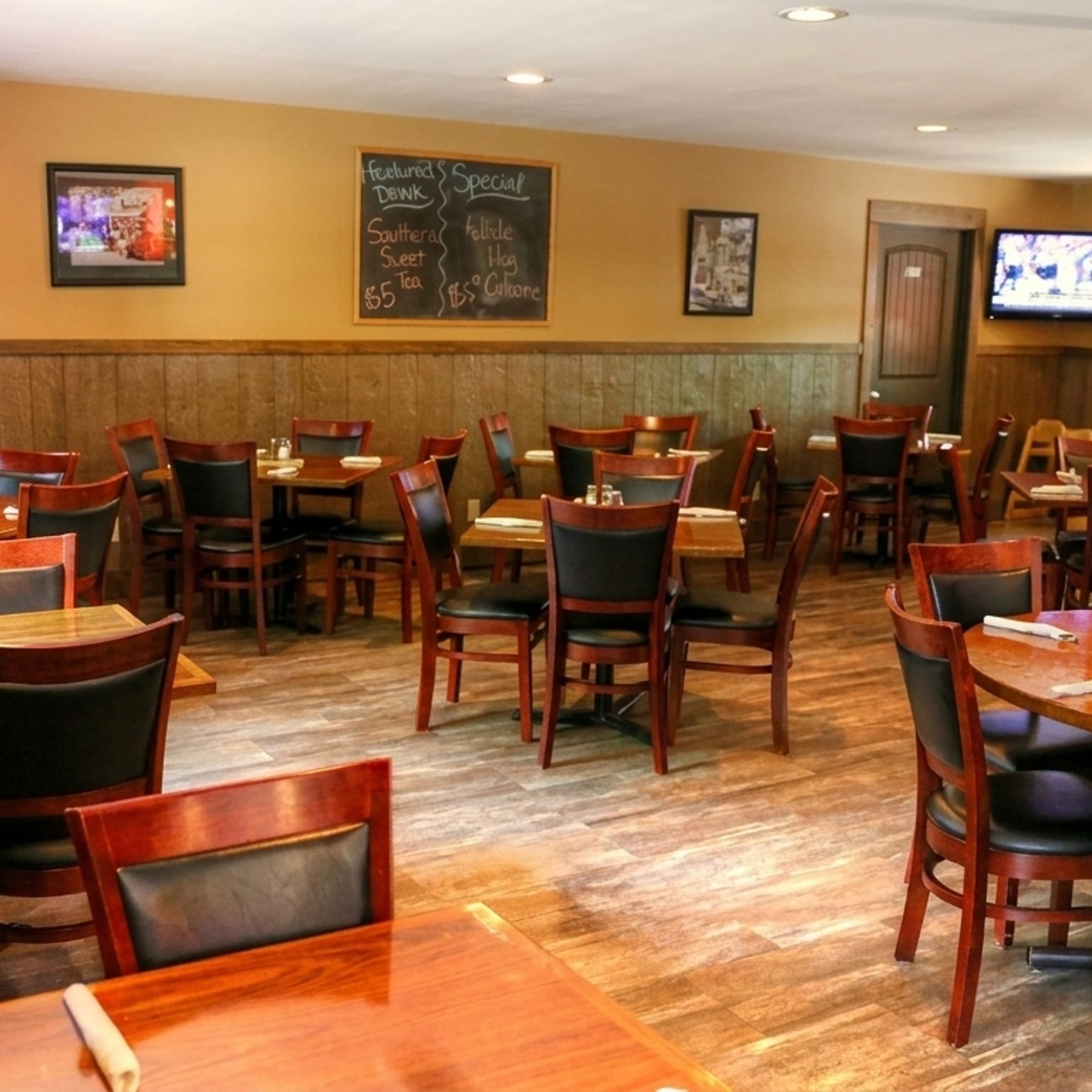 Dining Room and Full Bar