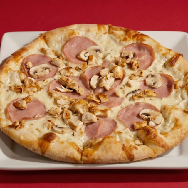 Alfredo Pizza.